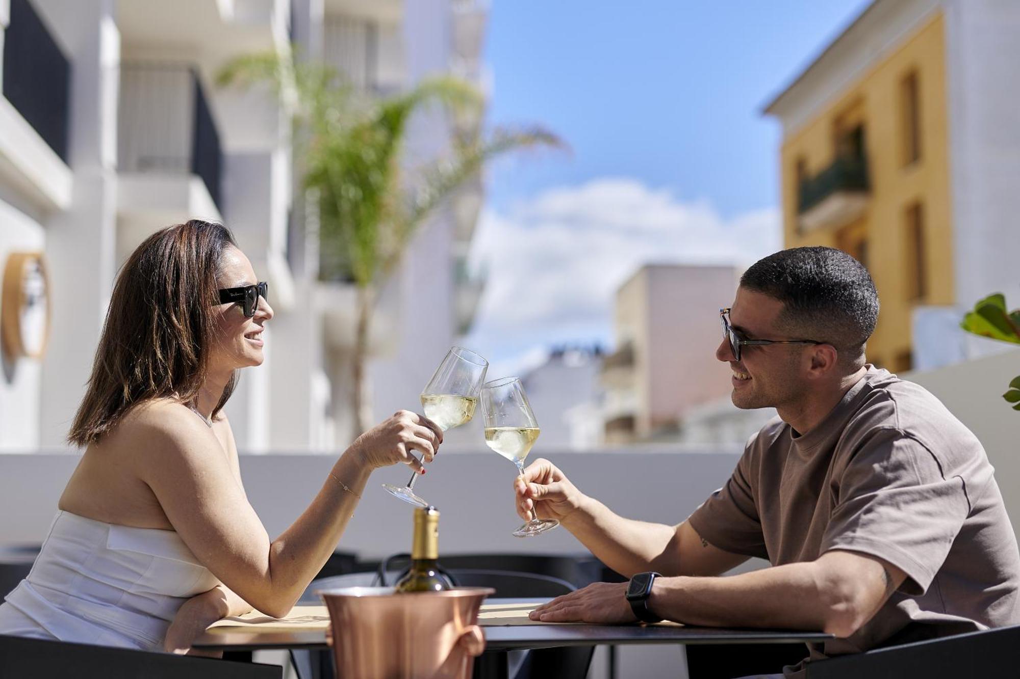 Stic Urban Hotel & Spa San Antonio  Bagian luar foto